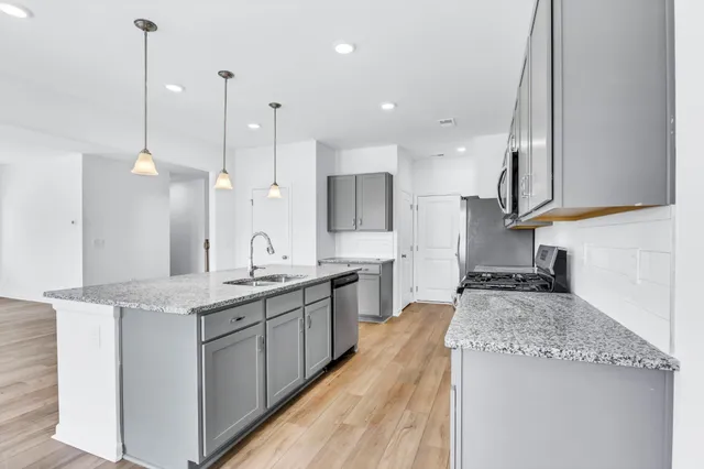 $439,990 | 1396 English Oak Drive, Clarksville, TN 37043