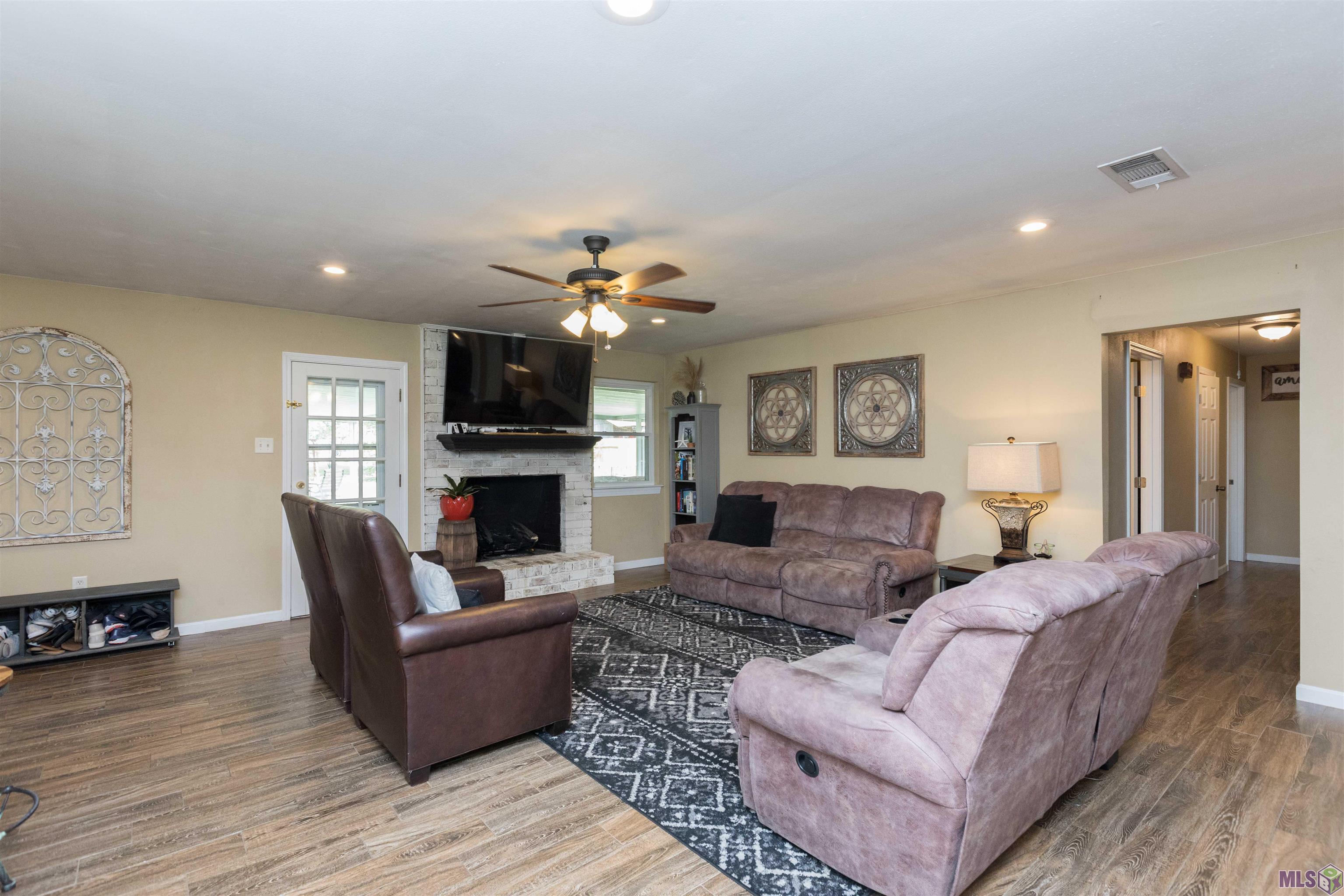 5737 Mapleton Drive Central, LA 70739 - Photo 11 of 32