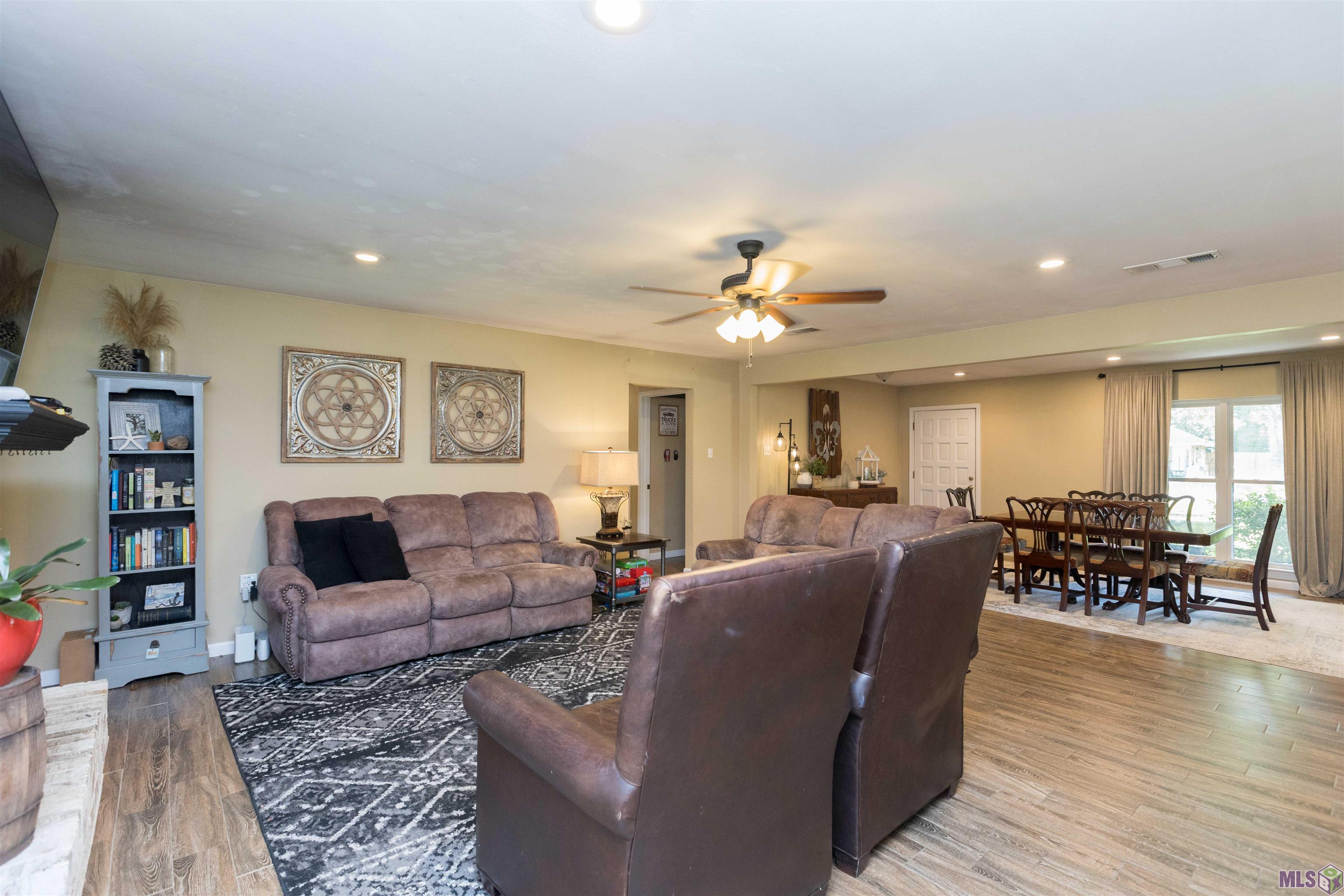 5737 Mapleton Drive Central, LA 70739 - Photo 14 of 32