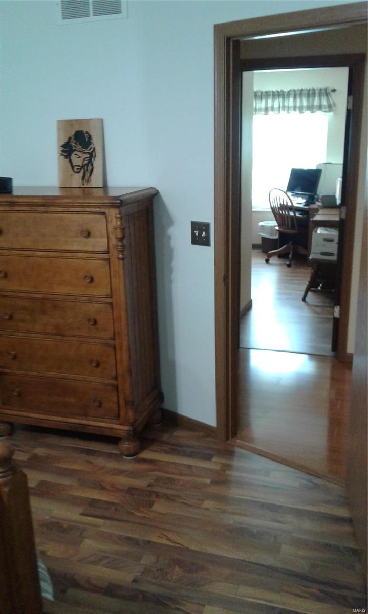 413 Copper Bend Road Maryville, IL 62062 - Photo 15 of 27 Gallery Image 15