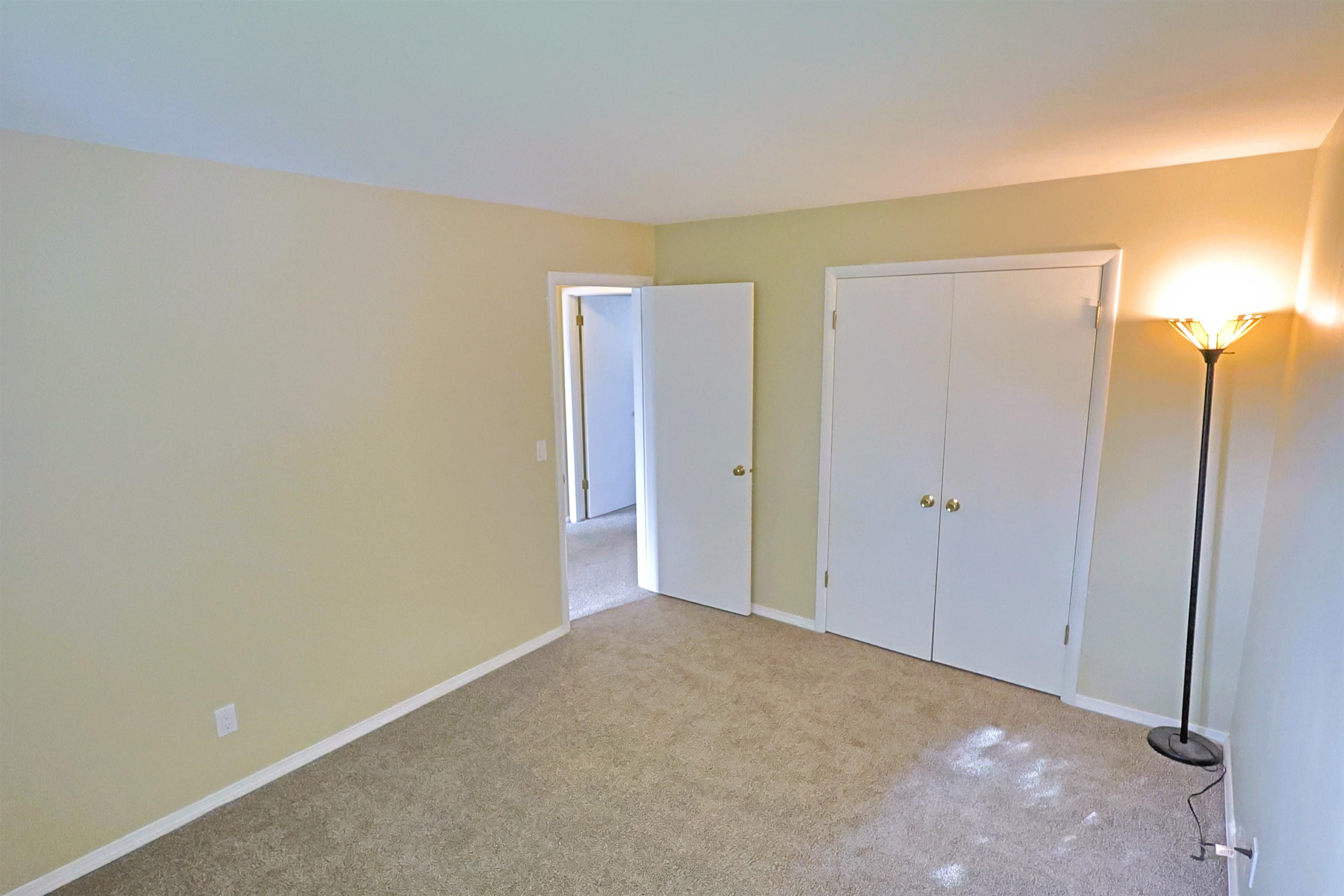 250 North Raymond Road, Unit A12 Spokane Valley, WA 99206 - Photo 12 of 30