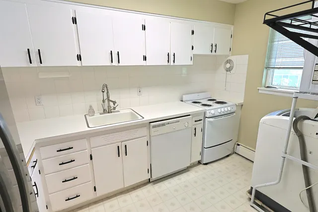 $215,000 | 250 North Raymond Road, Unit A12, Spokane Valley, WA 99206