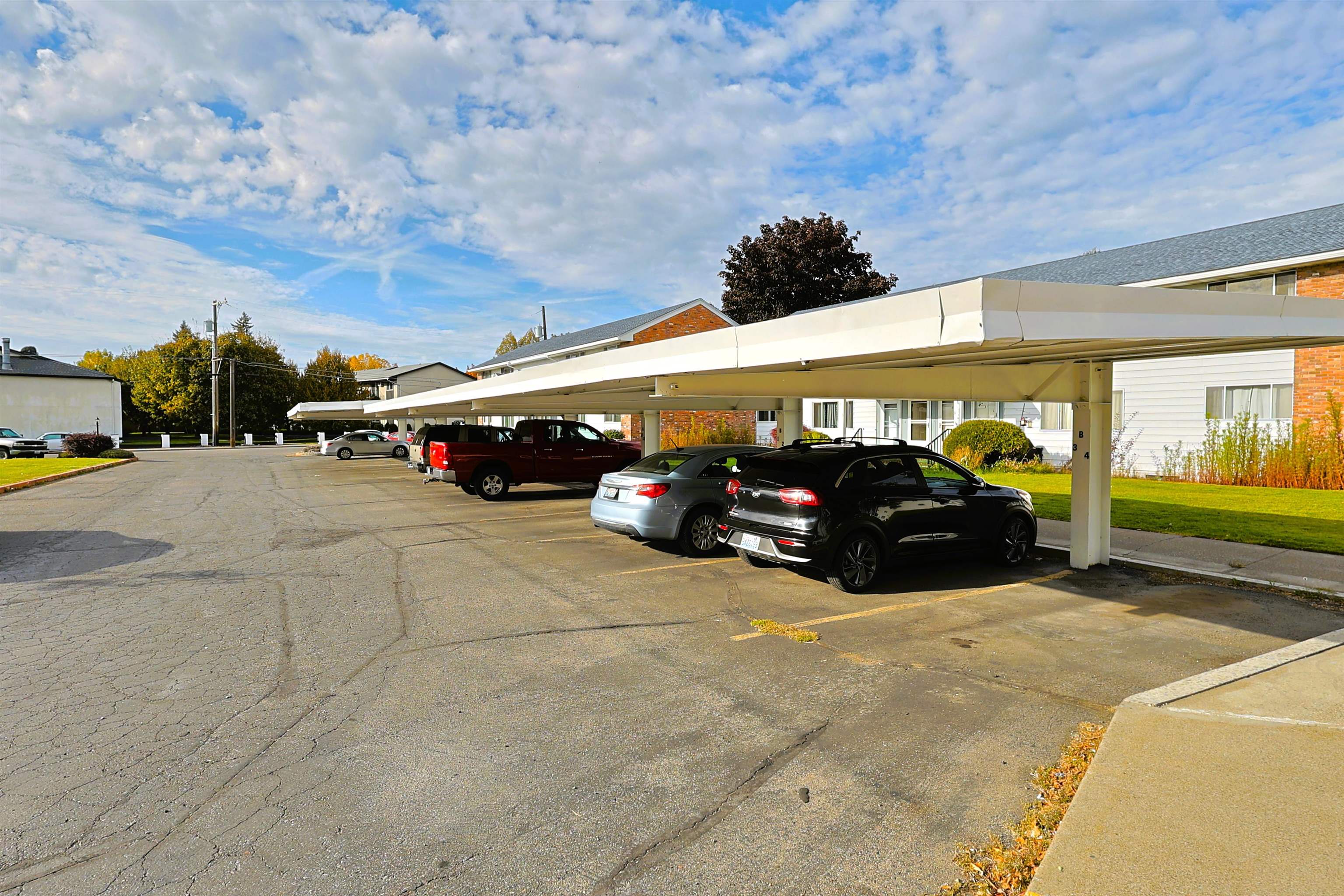 250 North Raymond Road, Unit A12 Spokane Valley, WA 99206 - Photo 18 of 30