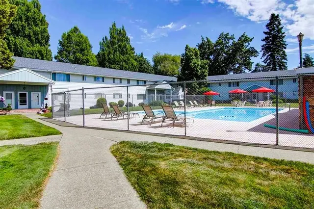 $215,000 | 250 North Raymond Road, Unit A12, Spokane Valley, WA 99206