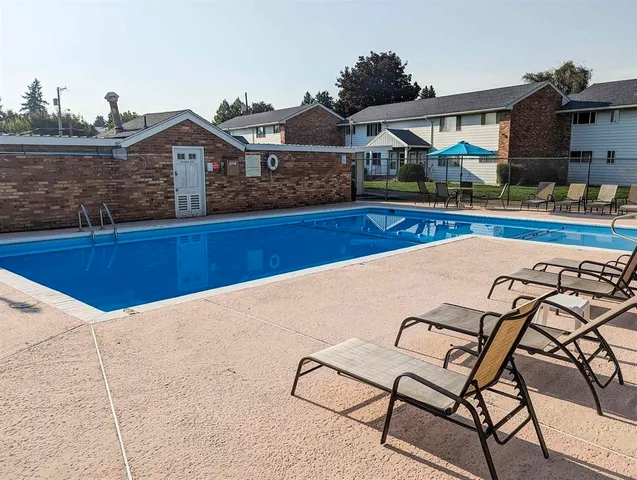 $215,000 | 250 North Raymond Road, Unit A12, Spokane Valley, WA 99206