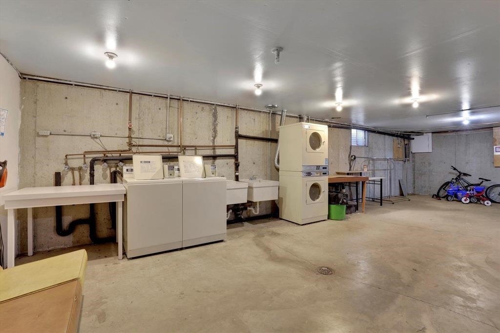 250 North Raymond Road, Unit A12 Spokane Valley, WA 99206 - Photo 24 of 30