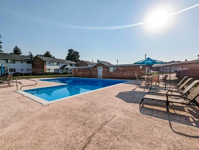 $215,000 | 250 North Raymond Road, Unit A12, Spokane Valley, WA 99206