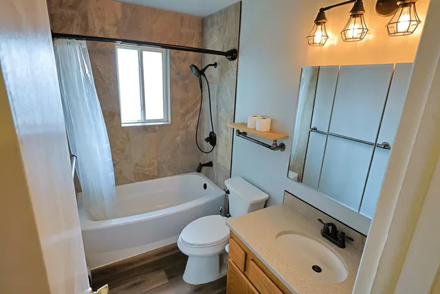 $215,000 | 250 North Raymond Road, Unit A12, Spokane Valley, WA 99206