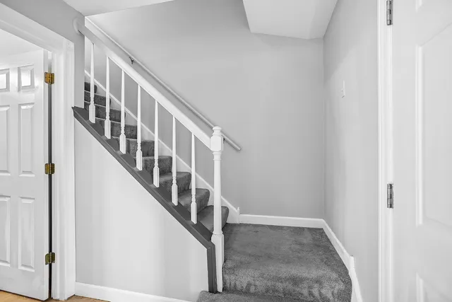 $2,600 | 16410 Brementowne Road, Tinley Park, IL 60477