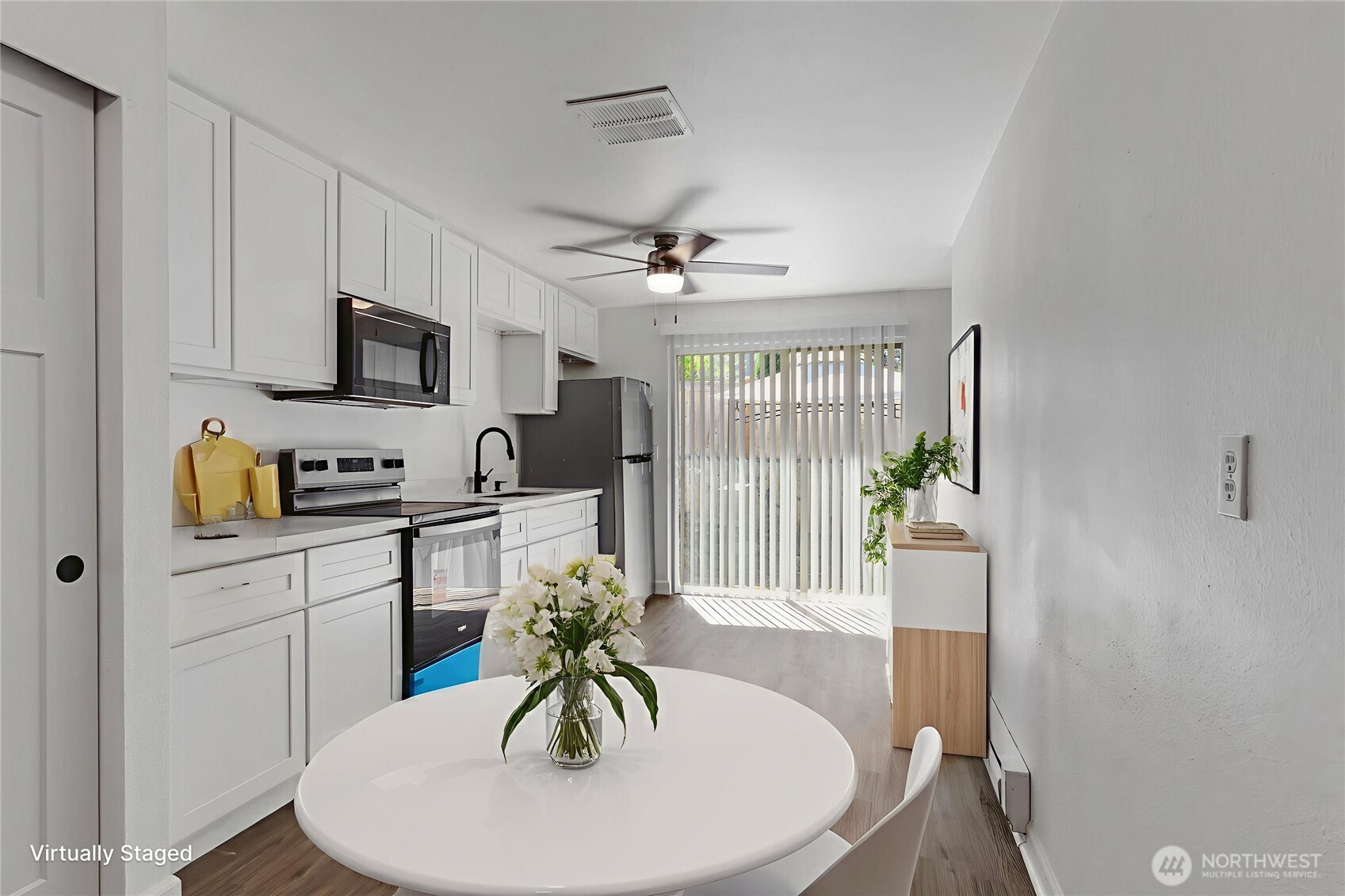 715 Stevens Street Steilacoom, WA 98388 - Photo 14 of 34