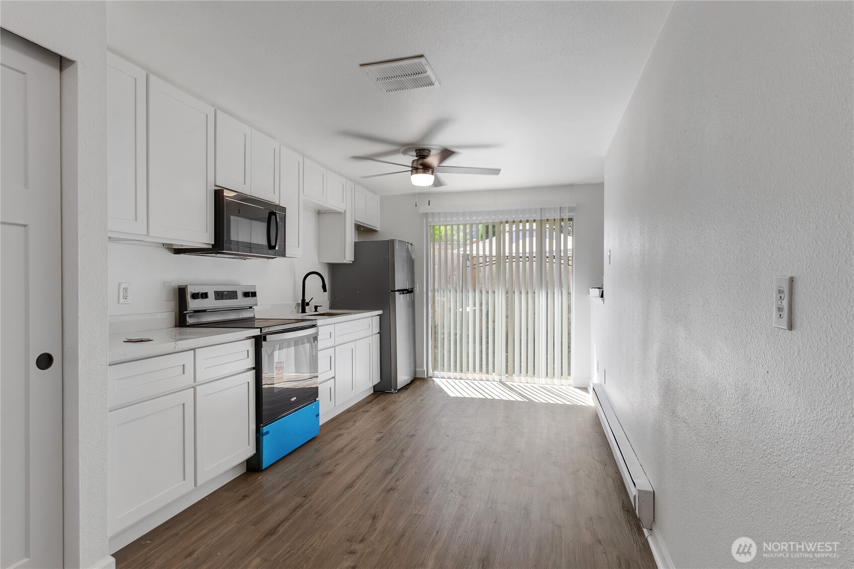 715 Stevens Street Steilacoom, WA 98388 - Photo 10 of 34