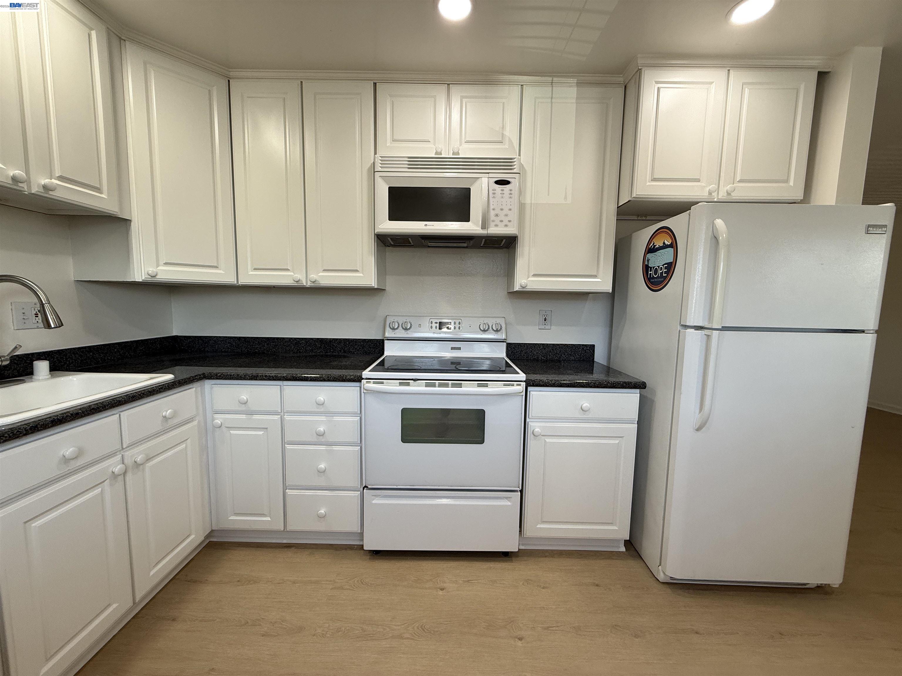 1330 Mt Pisgah Road, Unit D Walnut Creek, CA 94596 - Photo 4 of 11