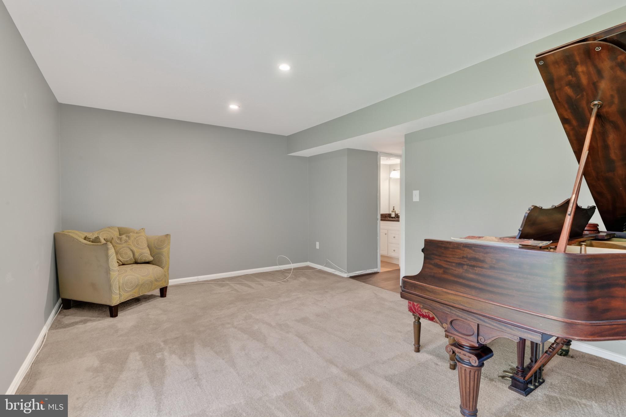 4525 Flintstone Road Alexandria, VA 22306 - Photo 30 of 40
