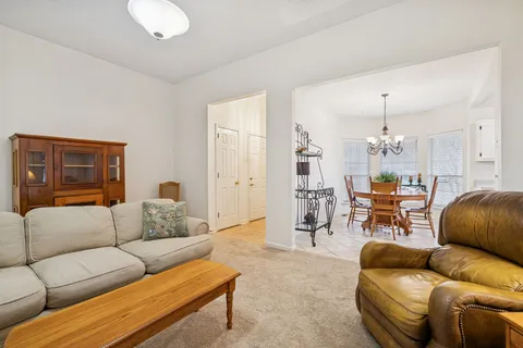 $340,000 | 103 Oak Leaf Court, Hendersonville, TN 37075