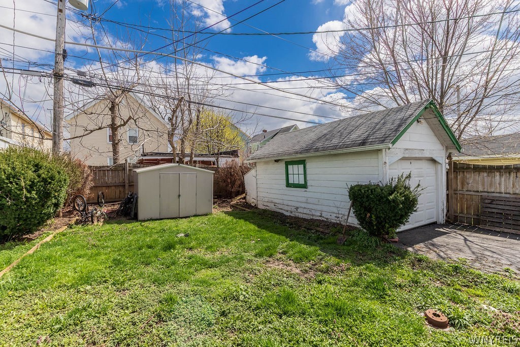 101 Eggert Road Cheektowaga, NY 14215 - Photo 5 of 42