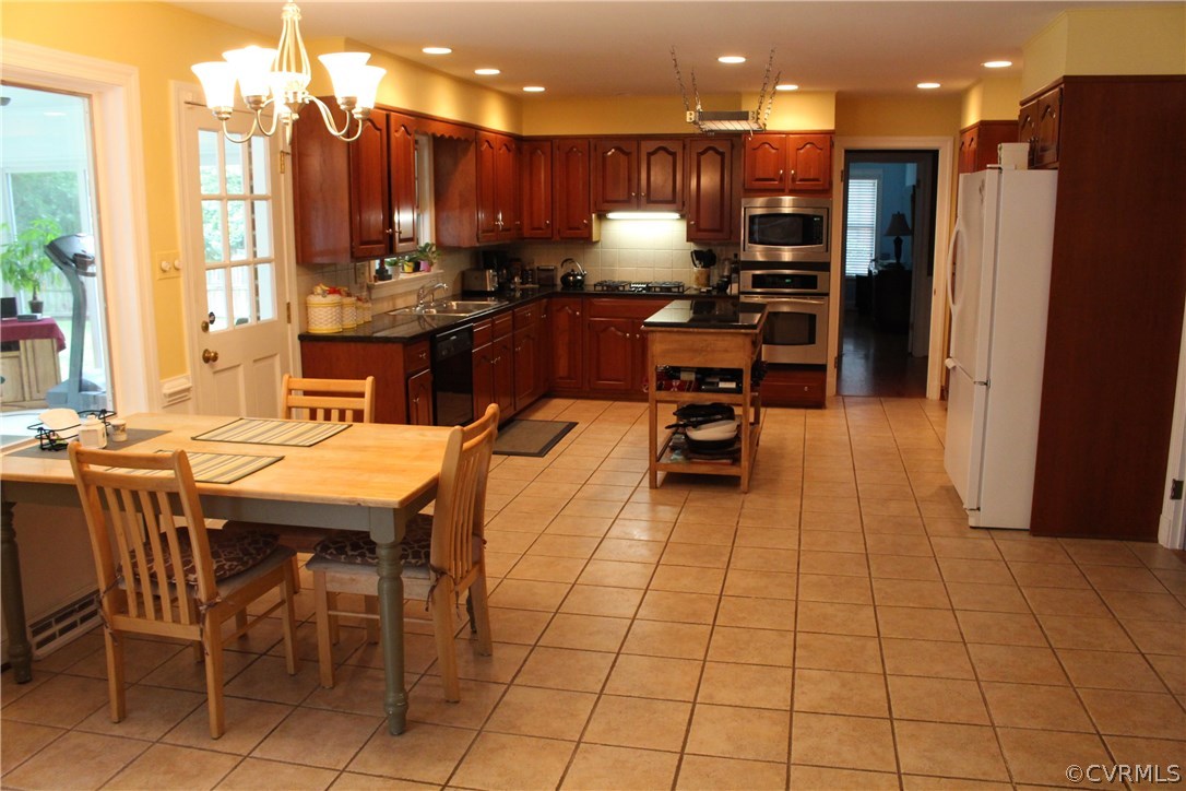 2932 Skipton Road Richmond, VA 23225 - Photo 14 of 50 Gallery Image 14