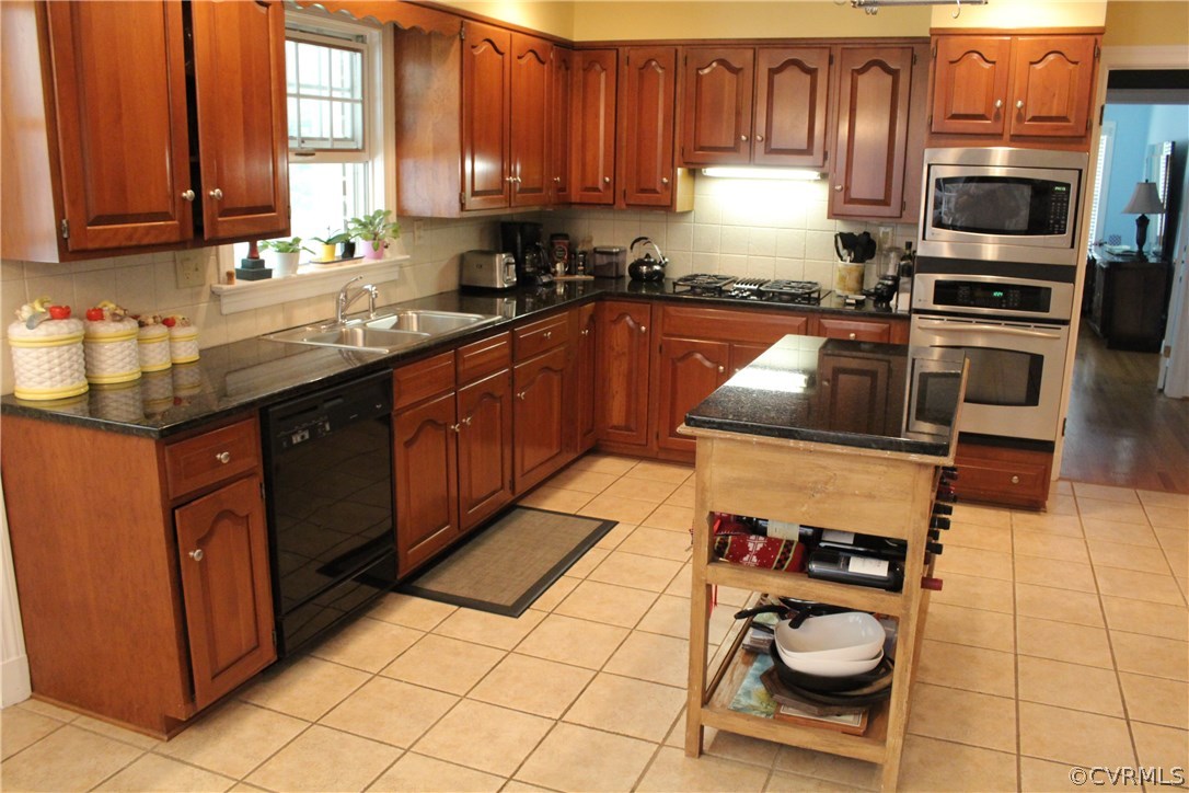 2932 Skipton Road Richmond, VA 23225 - Photo 15 of 50 Gallery Image 15