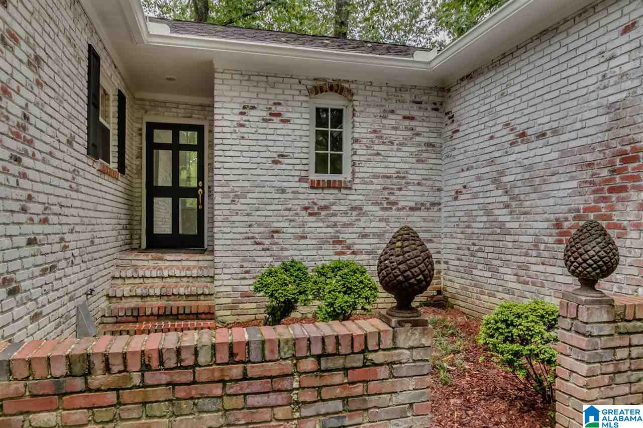 3215 East Briarcliff Road Birmingham, AL 35223 - Photo 2 of 50