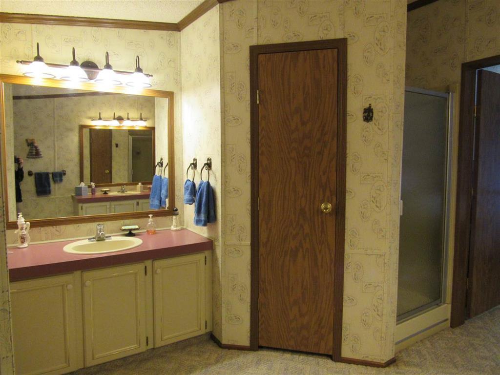 11283 South Town Line Road Roscommon, MI 48653 - Photo 9 of 15 Gallery Image 9
