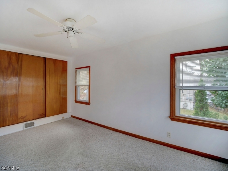 32 Cliffside Trail Denville, NJ 07834 - Photo 14 of 24 an empty room with windows