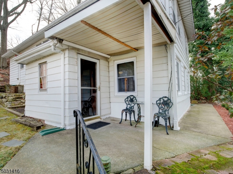32 Cliffside Trail Denville, NJ 07834 - Photo 3 of 24 a view of outdoor space yard and porch