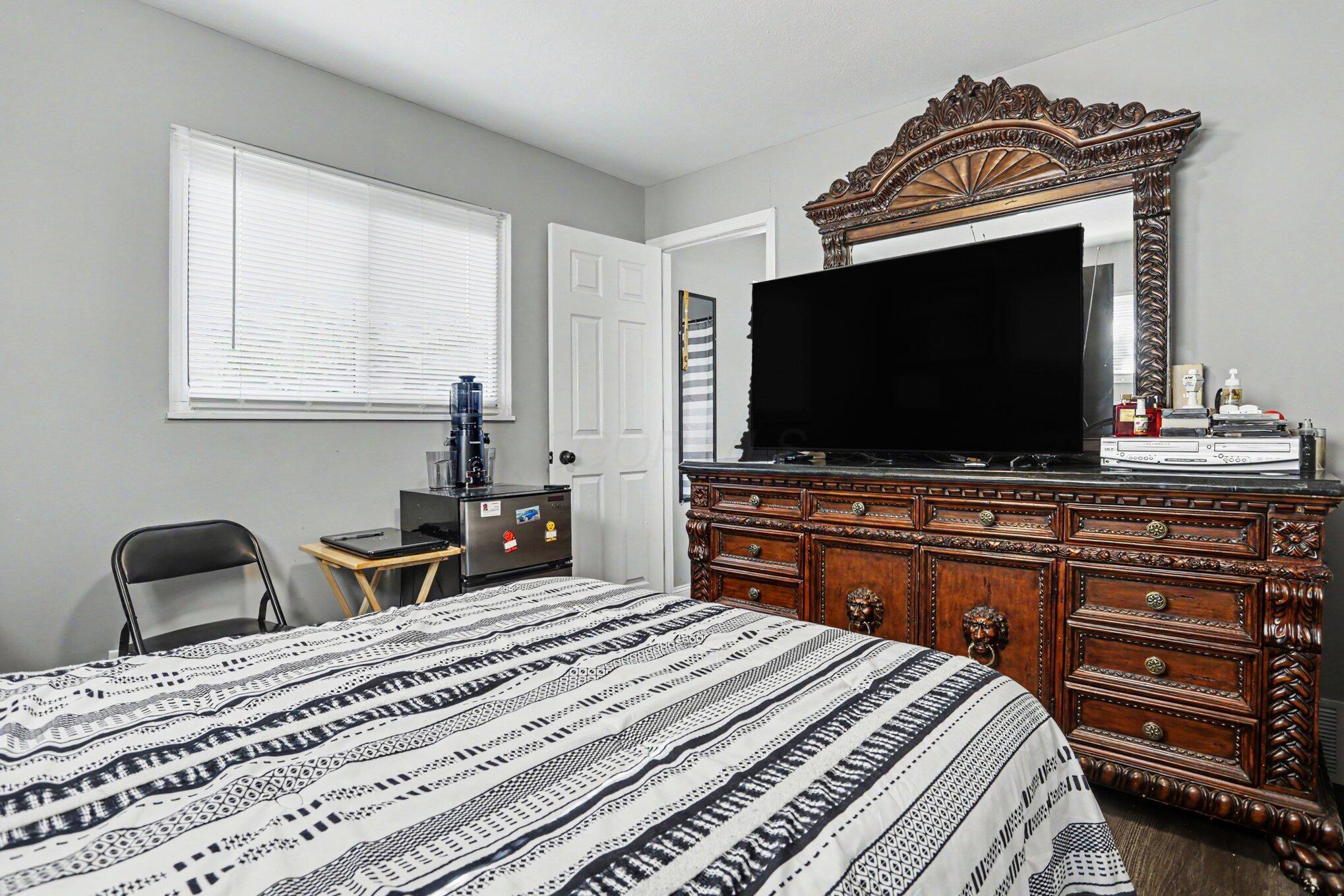 1280 Smith Road Columbus, OH 43207 - Photo 15 of 26