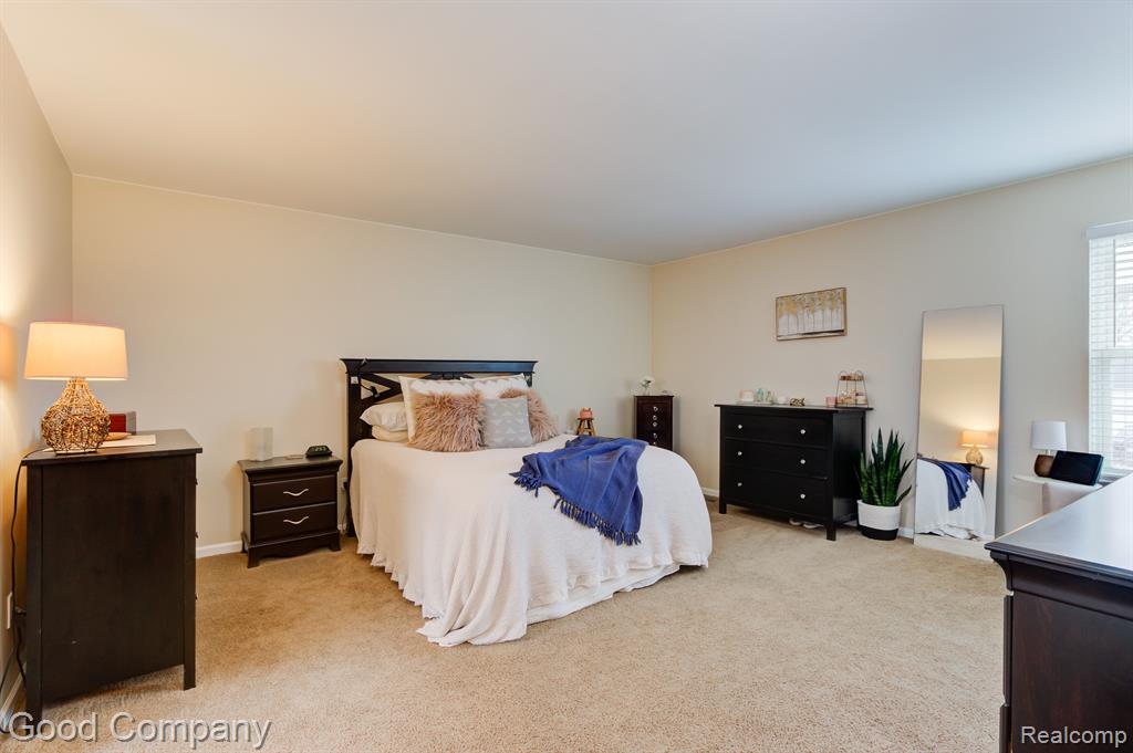 343 Whitney Drive Rochester Hills, MI 48307 - Photo 29 of 43