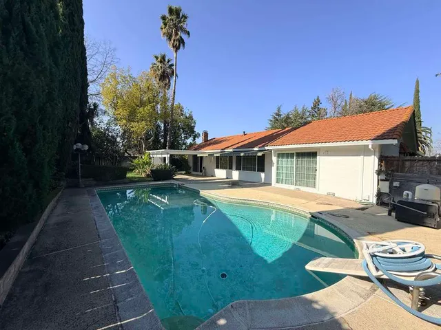 $1,025,000 | 2883-2883 Bowling Green Drive, Walnut Creek, CA 94598