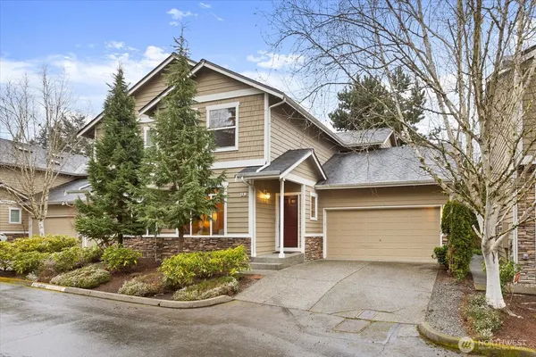 $525,000 | 5300 Glenwood Avenue, Unit U2, Everett, WA 98203