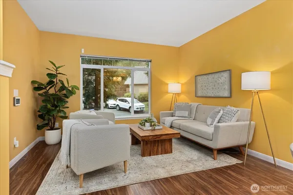 $525,000 | 5300 Glenwood Avenue, Unit U2, Everett, WA 98203