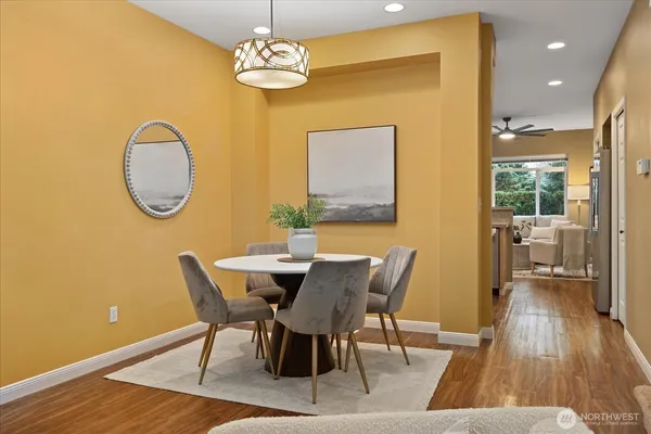 $525,000 | 5300 Glenwood Avenue, Unit U2, Everett, WA 98203
