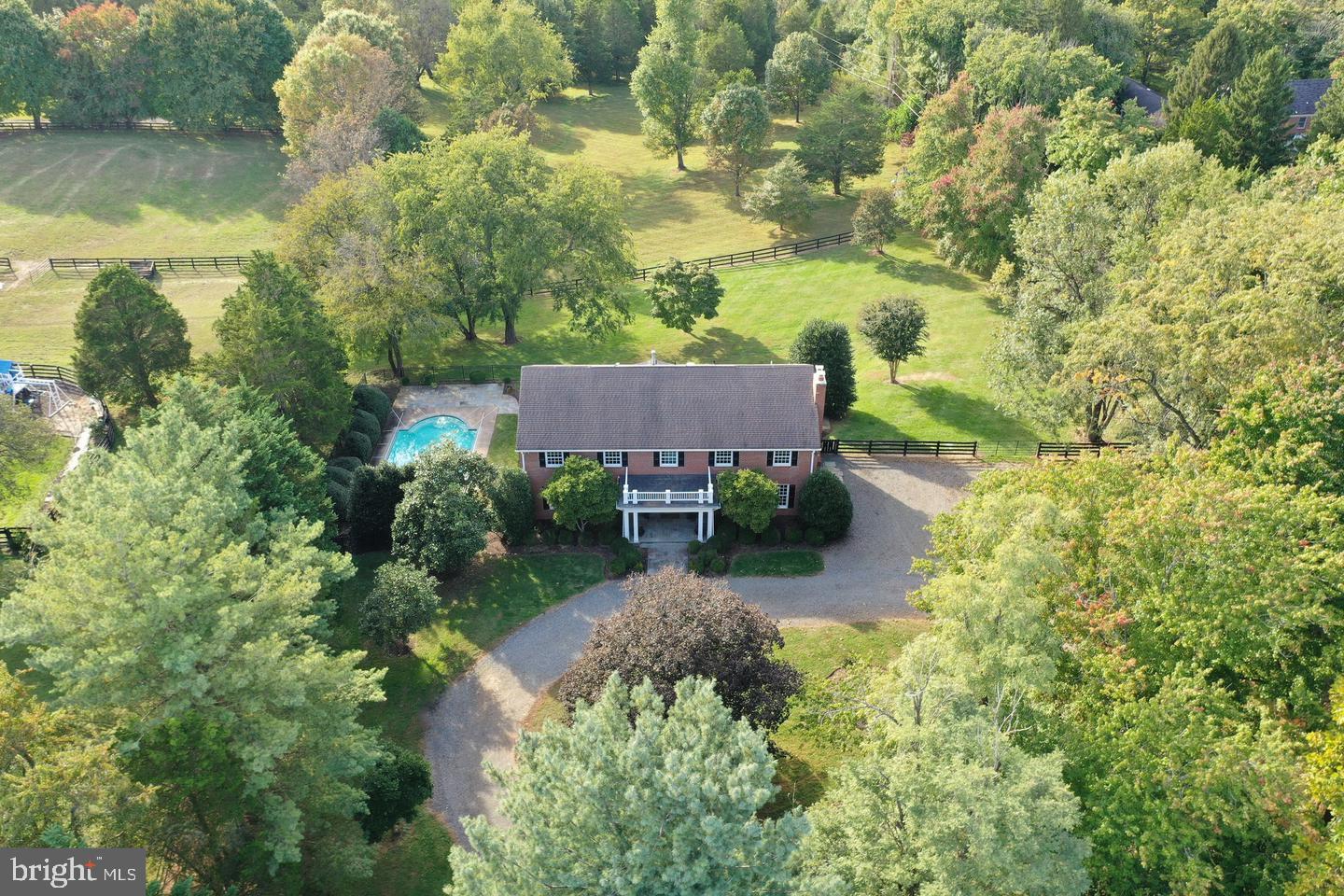 646 Seneca Road Great Falls, VA 22066 - Photo 1 of 52 Gallery Image 1