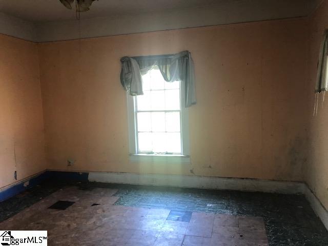 203 Maple Street Easley, SC 29640 - Photo 3 of 15 Gallery Image 3