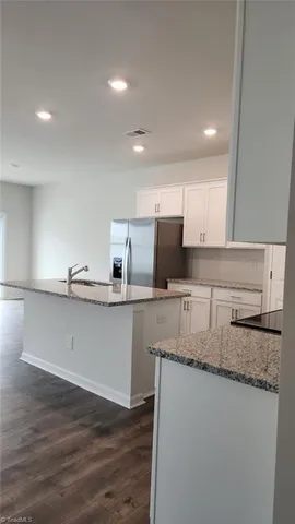 $2,080 | 1428 Amberview Lane, Kernersville, NC 27284