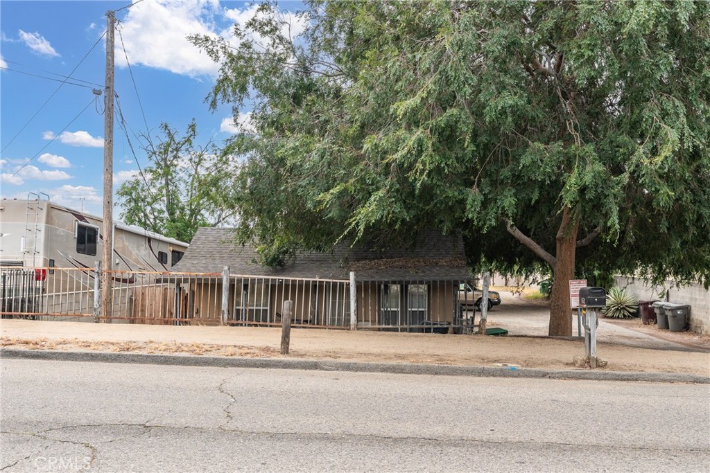 1652 Fourth Street Norco, CA 92860 - Photo 7 of 23