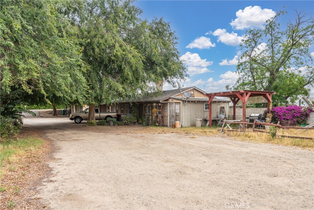 1652 Fourth Street Norco, CA 92860 - Photo 9 of 23