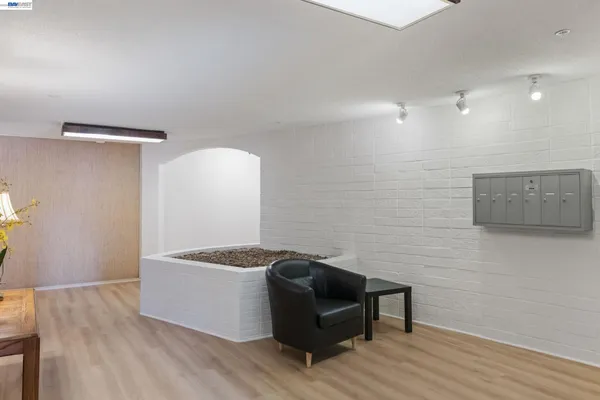 $788,000 | 5405 Carlton Street, Unit 303, Oakland, CA 94618