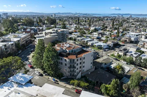 $799,000 | 5405 Carlton Street, Unit 303, Oakland, CA 94618