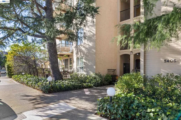 $788,000 | 5405 Carlton Street, Unit 303, Oakland, CA 94618