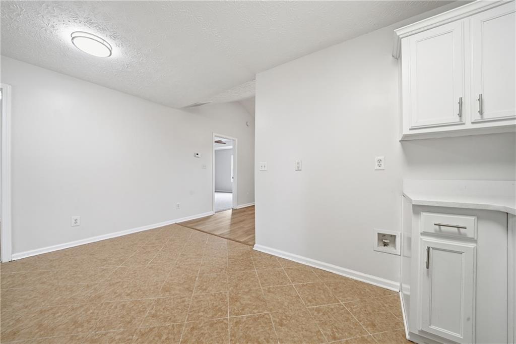 943 Colvin Drive Locust Grove, GA 30248 - Photo 7 of 20