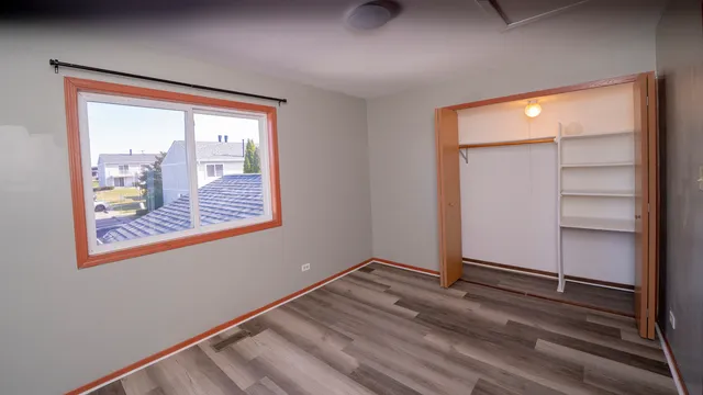 $180,000 | 363 Meadow Green Lane, Unit 363, Round Lake Beach, IL 60073