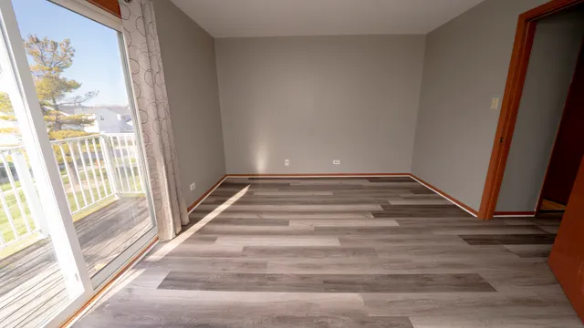 $180,000 | 363 Meadow Green Lane, Unit 363, Round Lake Beach, IL 60073