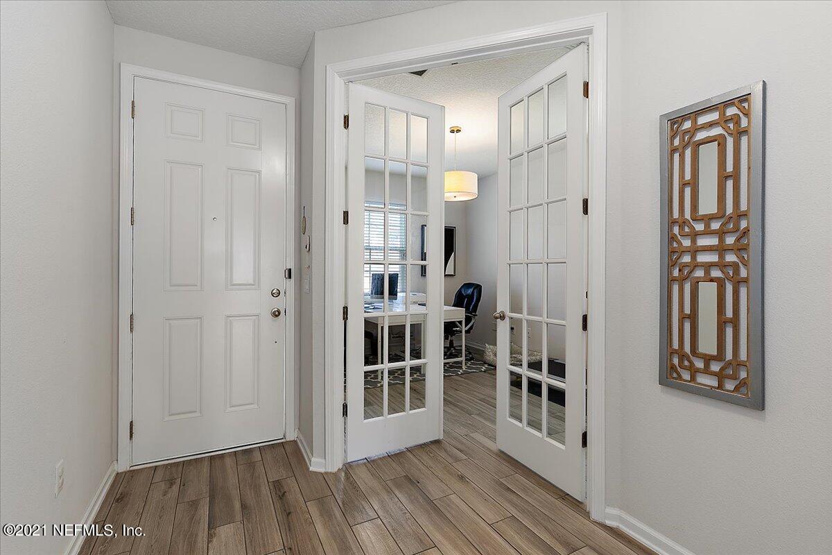 6762 Azalea Park Road Jacksonville, FL 32259 - Photo 4 of 30 04-Foyer to Office