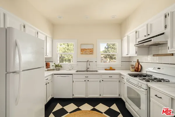 $1,198,000 | 1667 Allen Avenue, Pasadena, CA 91104