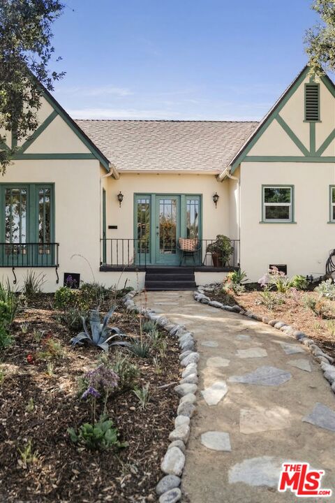 1667 Allen Avenue Pasadena, CA 91104 - Photo 39 of 50 a view of a house with a outdoor space