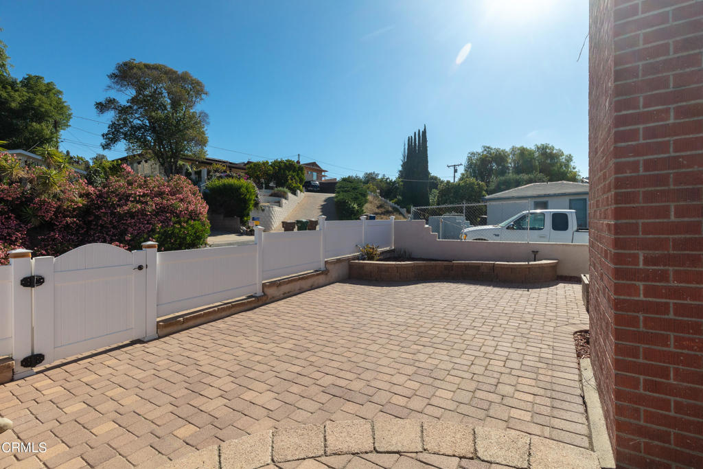 40 Hill Street Oak View, CA 93022 - Photo 3 of 27