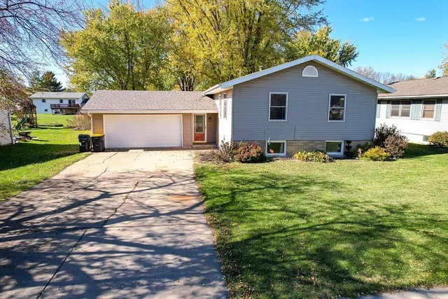 $249,000 | 1405 Lincoln Avenue, Tomah, WI 54660