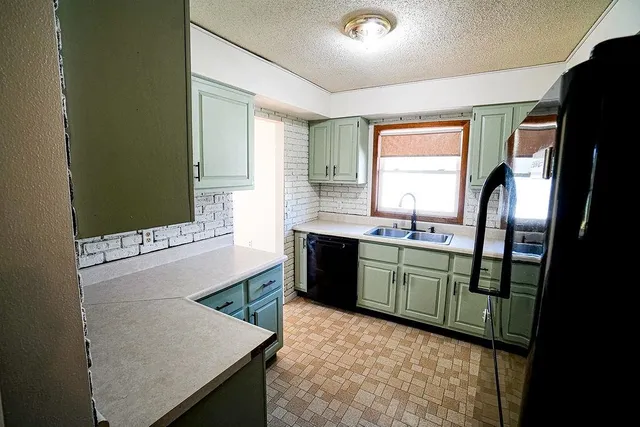 $249,000 | 1405 Lincoln Avenue, Tomah, WI 54660