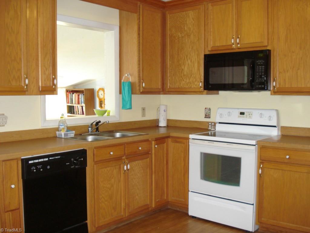 1620 Tall Pines Road Lexington, NC 27295 - Photo 9 of 29 Gallery Image 9
