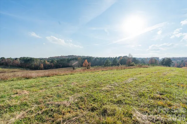 $3,195,000 | 1888 Pea Ridge Road, Mill Spring, NC 28756